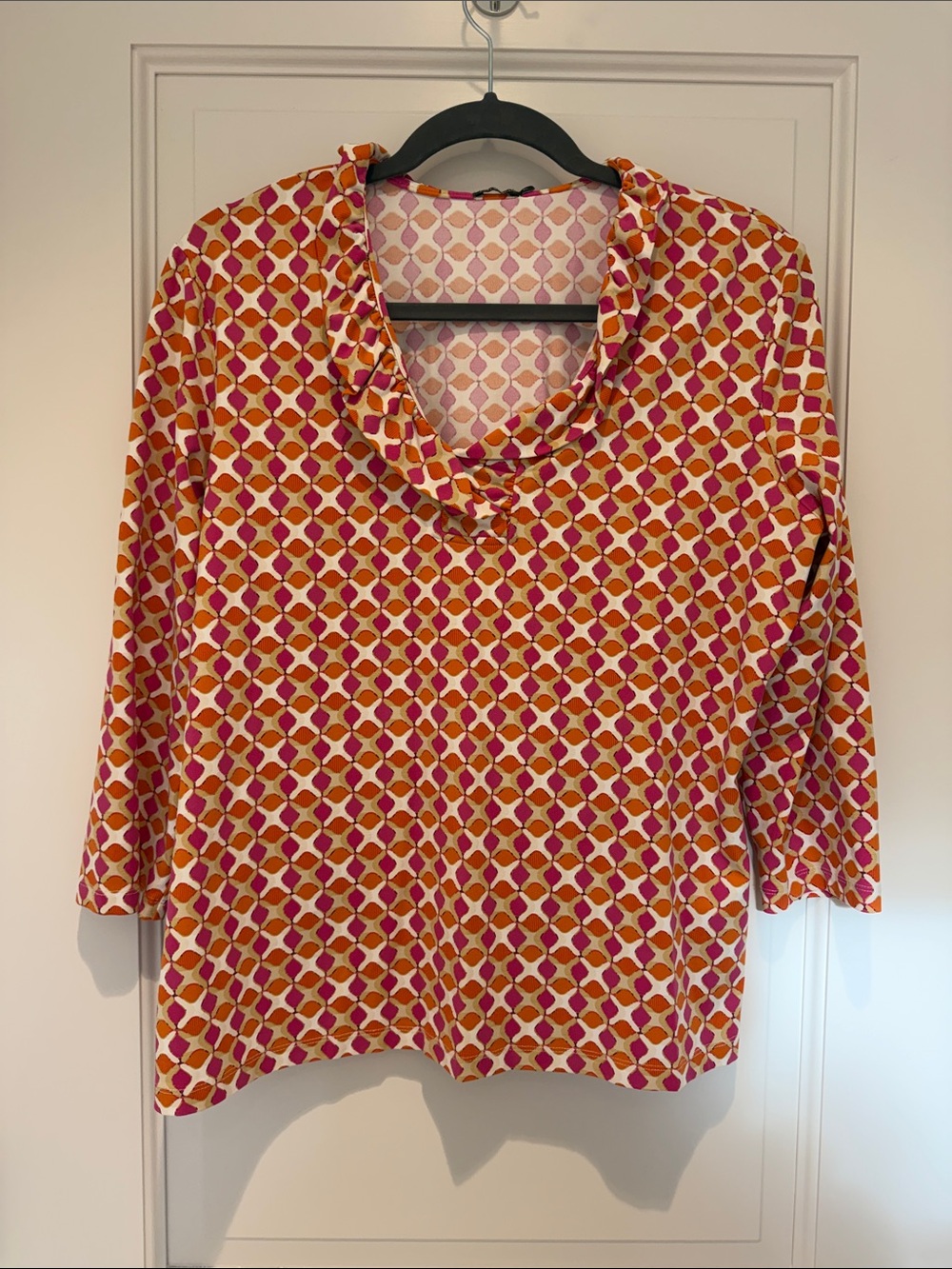 J. McLaughlin Women’s Pink & Orange Ruffle top with three quarter sleeves